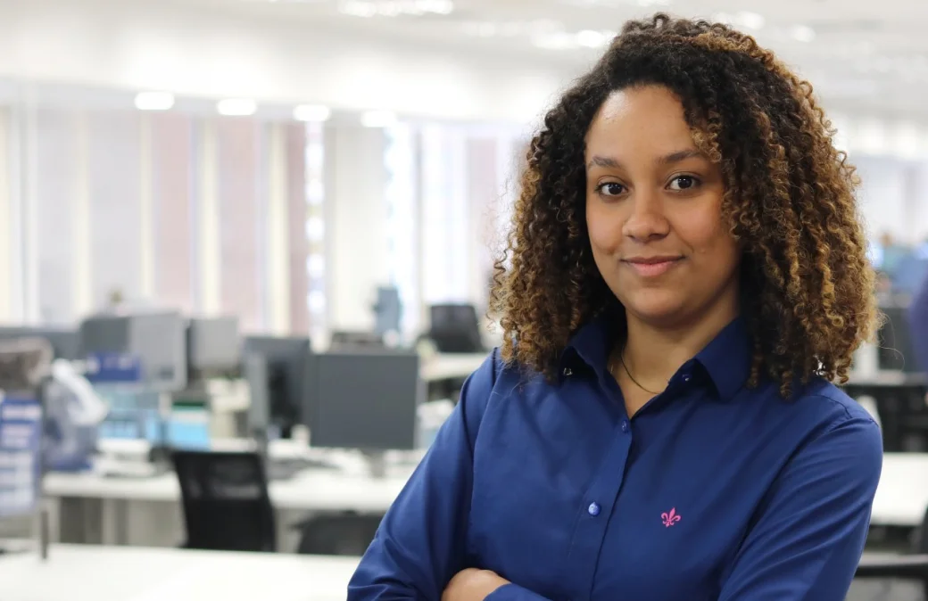 Colaboradora Julya Dias