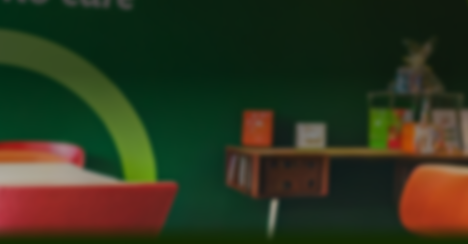 Dois jovens trabalhando