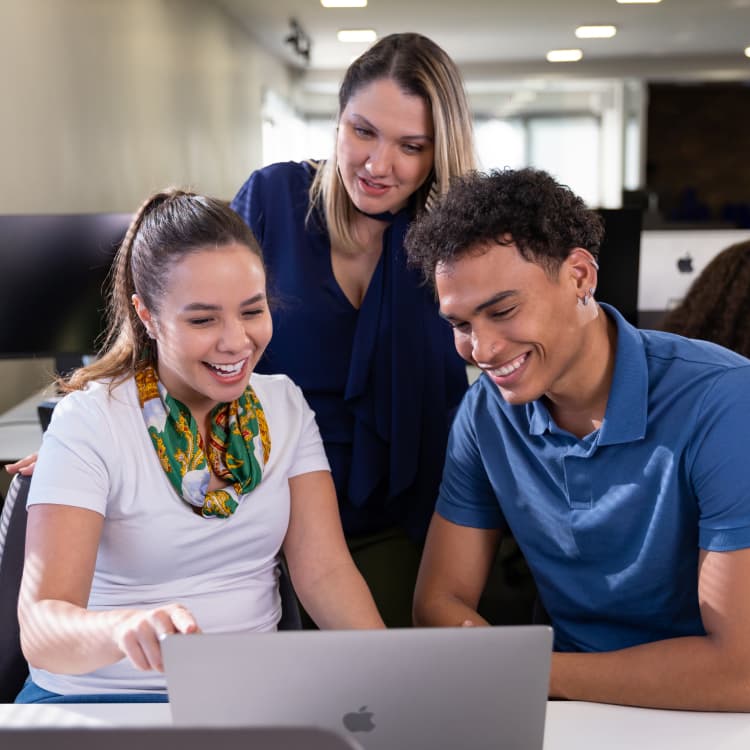 Entenda o que a Lei do Jovem Aprendiz diz sobre as obrigações do empregador